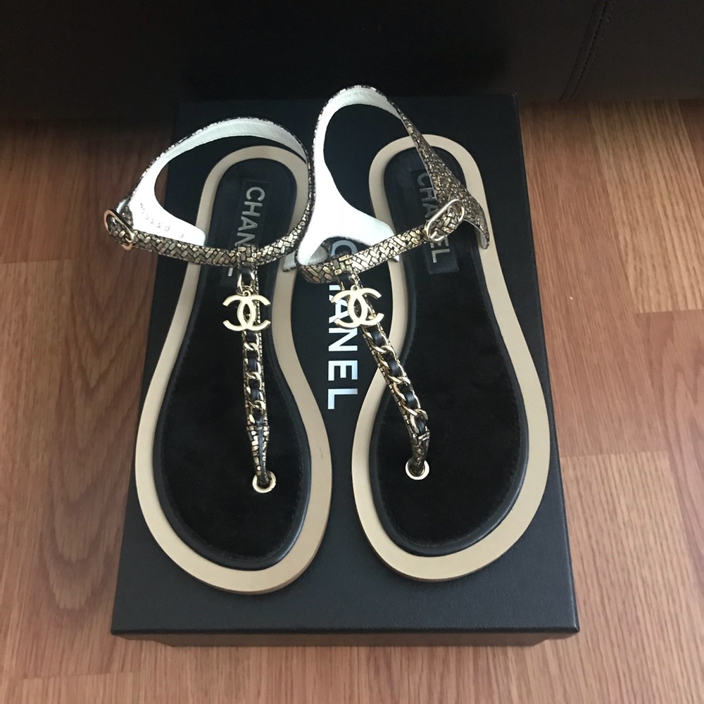 🚫SOLD🚫Chanel Sandals size 36.5 C